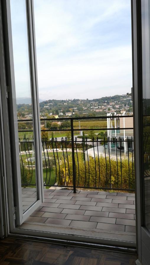 Suite Francy Panorama Bardolino Bagian luar foto