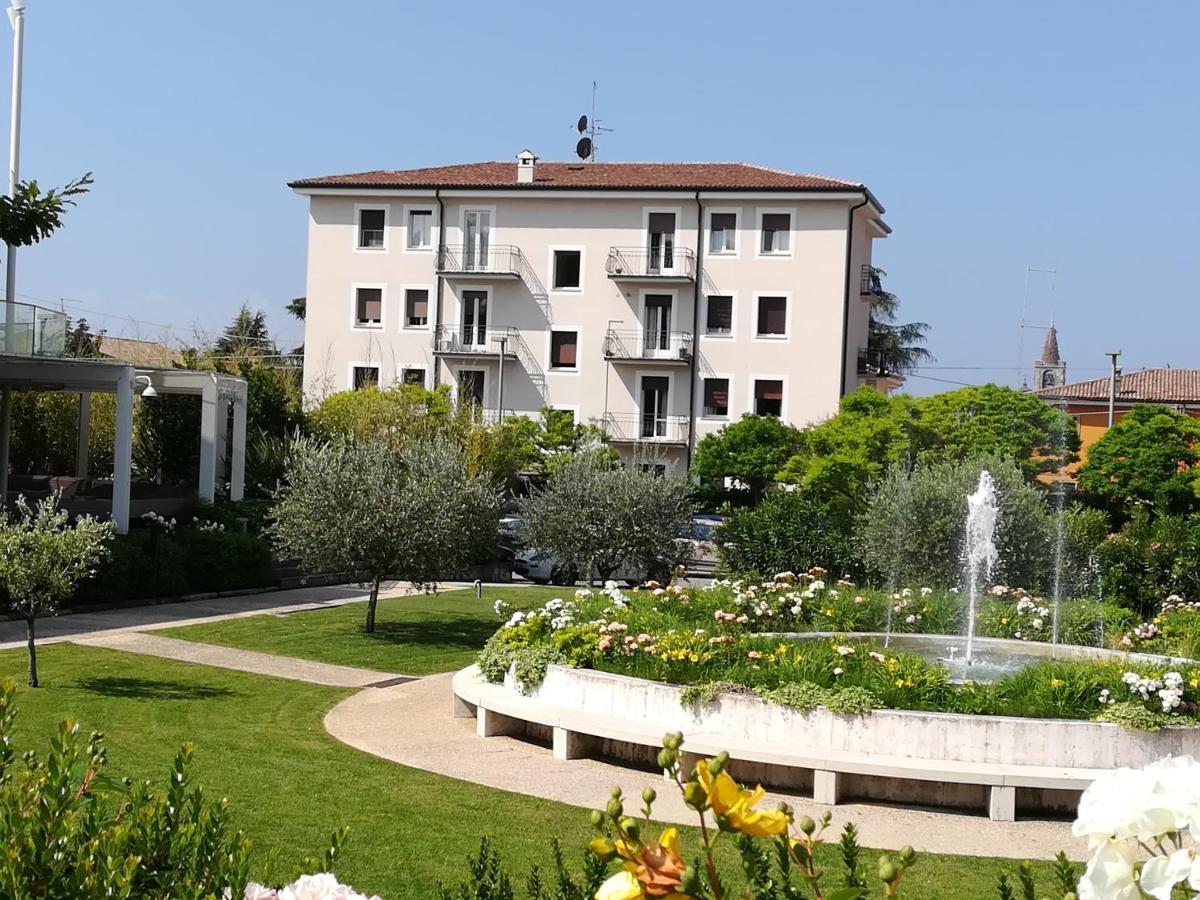 Suite Francy Panorama Bardolino Bagian luar foto