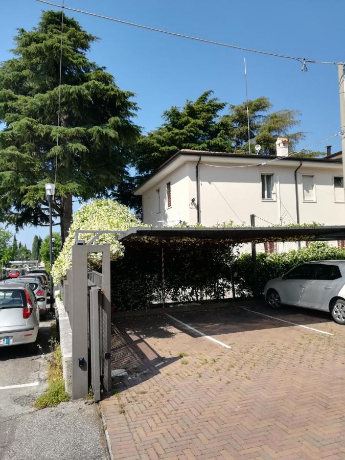 Suite Francy Panorama Bardolino Bagian luar foto