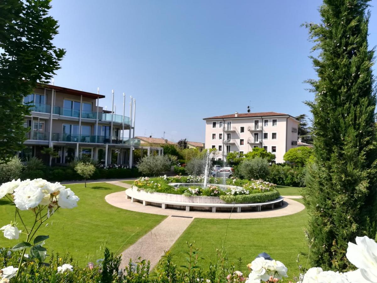 Suite Francy Panorama Bardolino Bagian luar foto