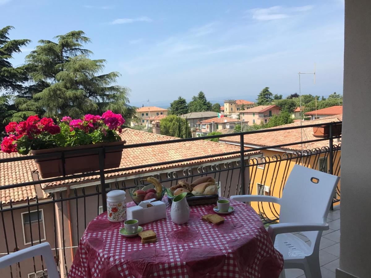 Suite Francy Panorama Bardolino Bagian luar foto
